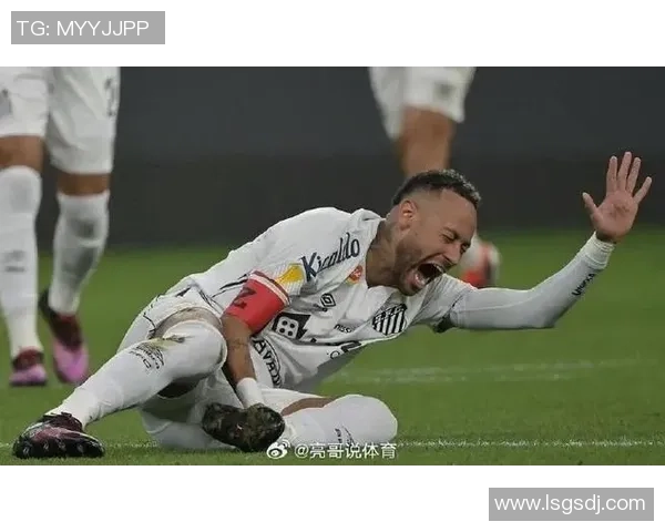 智障足球球星荒诞成长历程与赛场内外的传奇趣闻揭秘