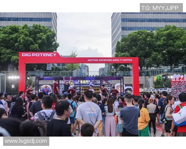 球星默契配合打造沉浸式足球体验引领未来体育新风潮 球星默契配合打造沉浸式足球体验引领未来体育新风潮