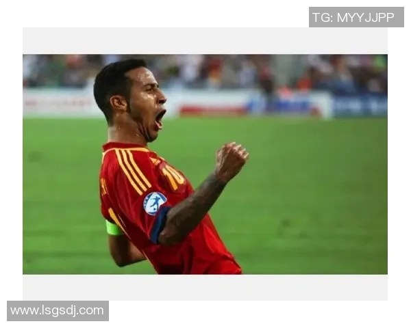 全球最帅女足球明星踢球瞬间集锦展现魅力与力量的完美结合 全球最帅女足球明星踢球瞬间集锦展现魅力与力量的完美结合