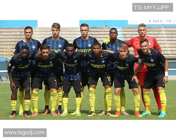 全球顶级足球球星推荐及其赛场表现分析