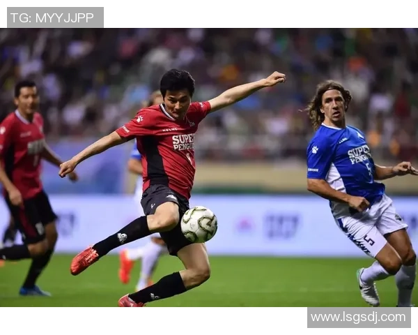 美国著名足球球星成长历程与辉煌成就全面解析 美国著名足球球星成长历程与辉煌成就全面解析